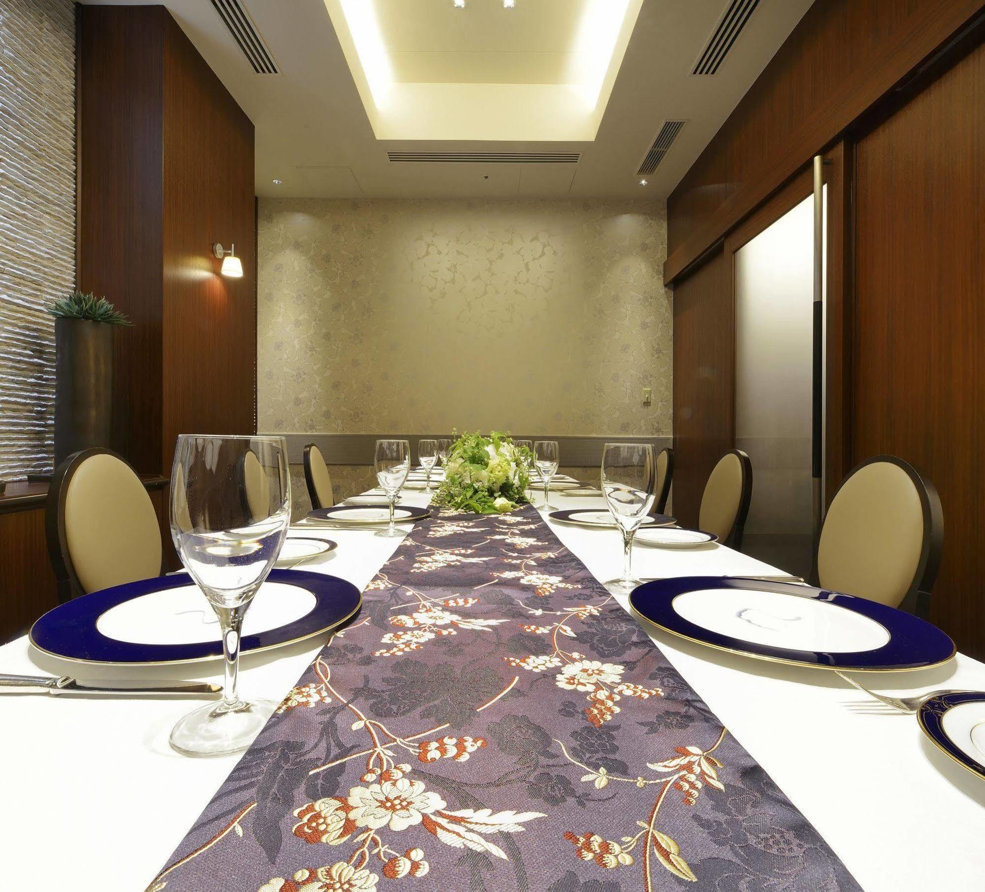 Viale Osaka Hotel Exterior photo